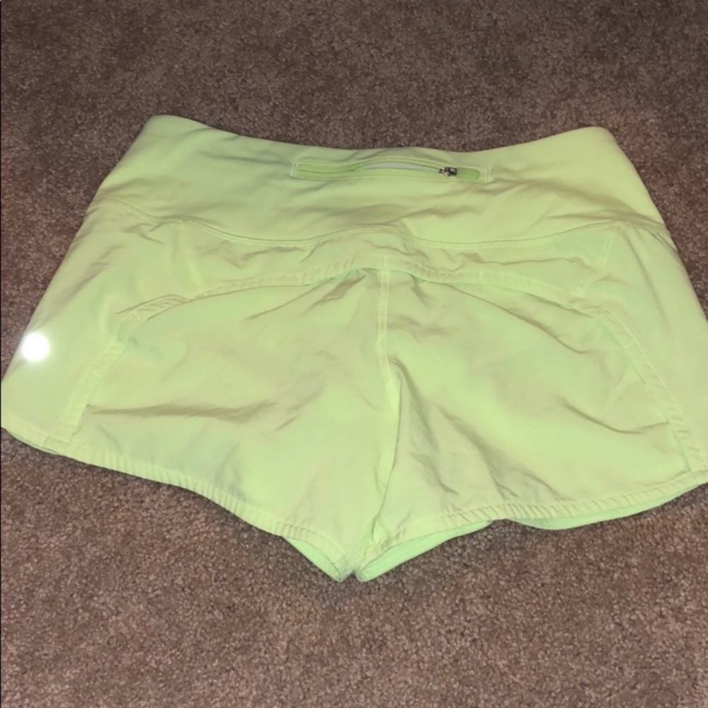 Size 4 lulu lemon neon green 2.5 speed up shorts
